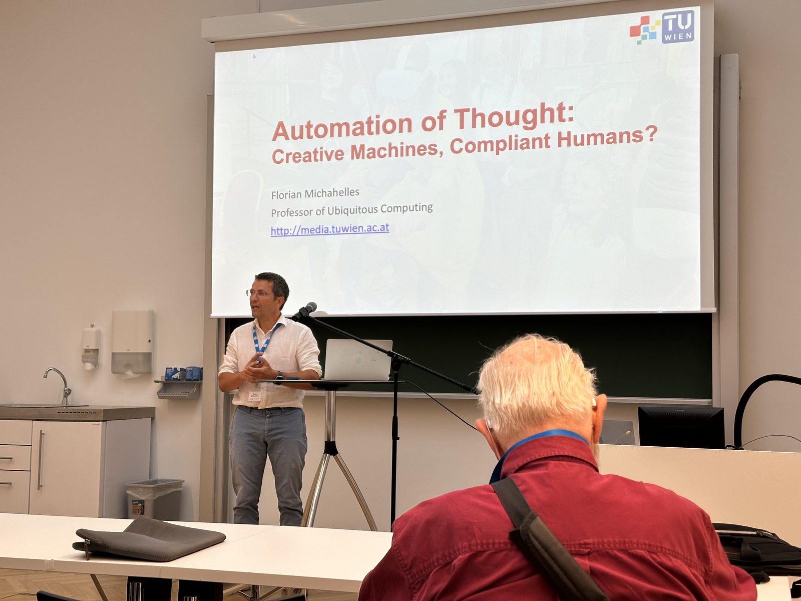 Keynote von Florian Michahelles: „Automation of Thought: Creative Machines, Compliant Humans?“